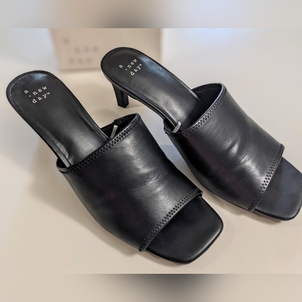 A NEW DAY, Simone Heels, Black, Size 9.5. EUC.